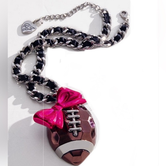 NWT ⚜️🏈⚜️ Betsey Johnson Whimsical Statement Football Necklace - Picture 1 of 9
